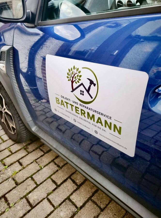 Firmenfahrzeug von Objekt- und Reparaturservice Battermann